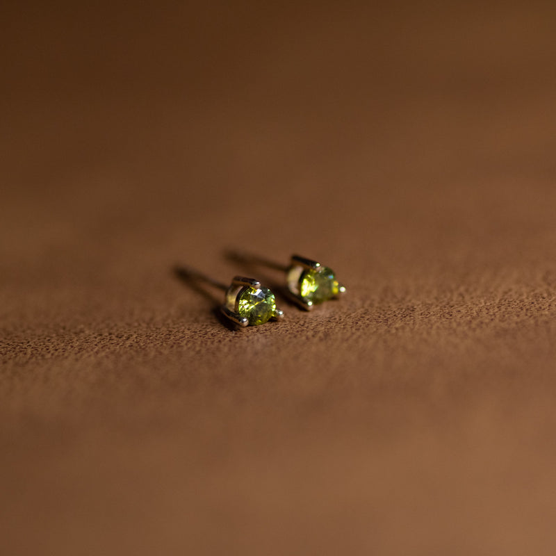 Vert d’Eau Stud Earrings – 14K Solid Gold with Green CZ