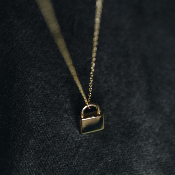 Le Secret Necklace - 18K Gold Plated Sterling Silver
